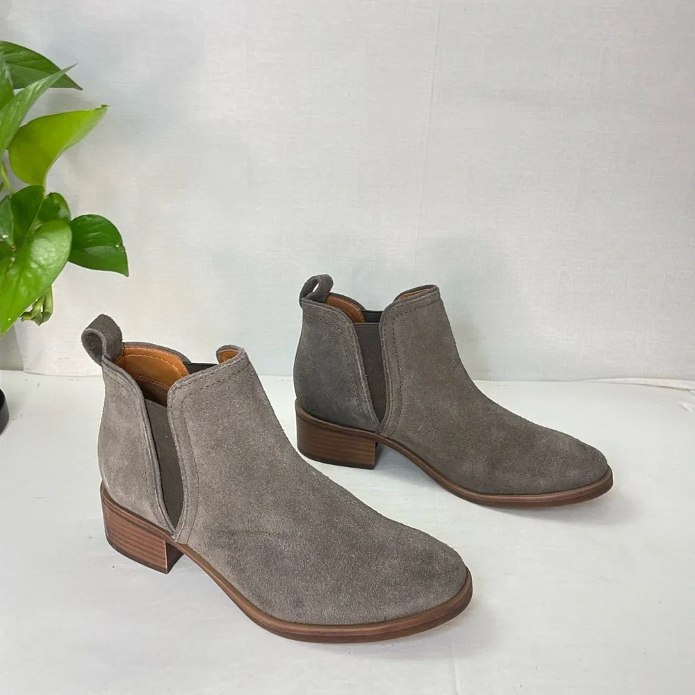 LUCKY BRAND Womens Gray Round Toe Stacked Heel Slip‎ On Leather Booties